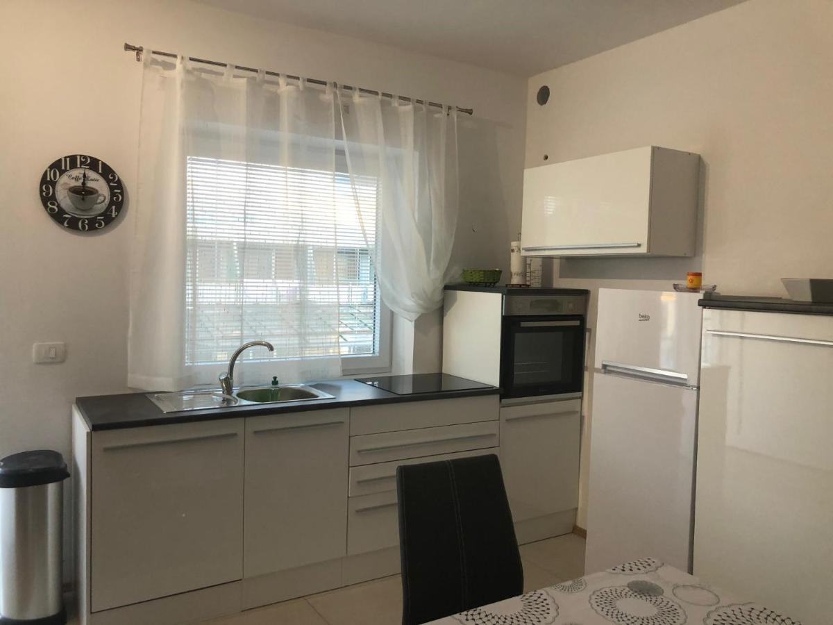 Apartmaji Meduza Izola Εξωτερικό φωτογραφία