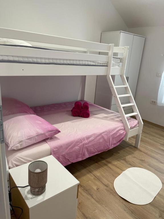 Apartmaji Meduza Izola Εξωτερικό φωτογραφία